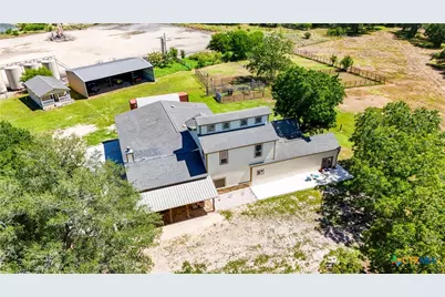 2410 Fm-1680, Flatonia, TX 78941 - Photo 9