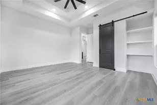 303 W Lane Ave, Manor, TX 78653 - Photo 15