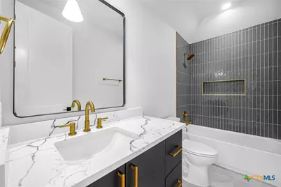 303 W Lane Ave, Manor, TX 78653 - Photo 29