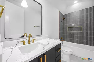 303 W Lane Ave, Manor, TX 78653 - Photo 29