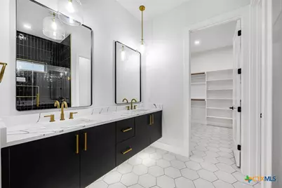 303 W Lane Ave, Manor, TX 78653 - Photo 21