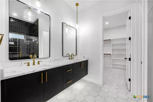 303 W Lane Ave, Manor, TX 78653 - Photo 21