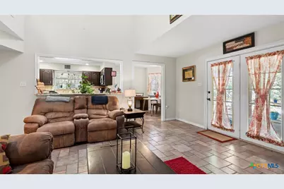 689 Abels Way, Canyon Lake, TX 78133 - Photo 11