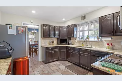 689 Abels Way, Canyon Lake, TX 78133 - Photo 15