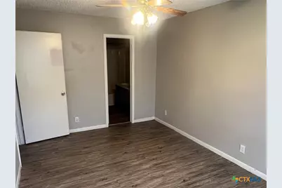 212 Versailles Street, Victoria, TX 77904 - Photo 7