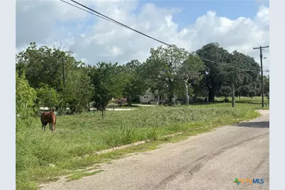 000 Concrete Street, Yoakum, TX 77995 - Photo 5