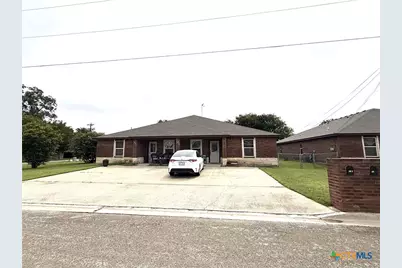 801 and 803 S Live Oak Street, Lampasas, TX 76550 - Photo 9