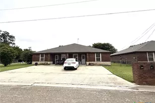 801 and 803 S Live Oak St, Lampasas, TX 76550 - Photo 9