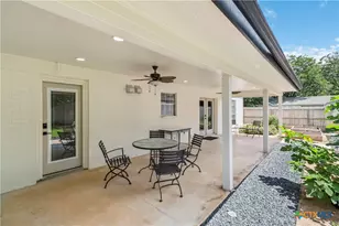 425 W Edgewater Terrace, New Braunfels, TX 78130 - Photo 33