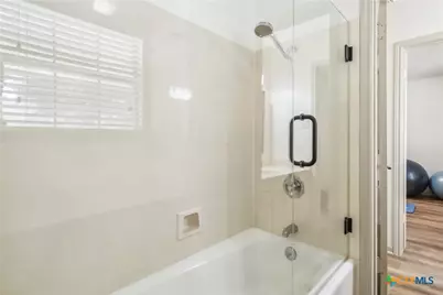 425 W Edgewater Terrace, New Braunfels, TX 78130 - Photo 27