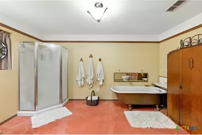 444 Wattsville Road, Luling, TX 78648 - Photo 15