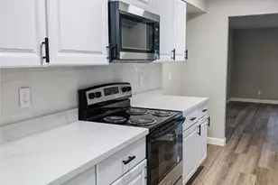 10631 Sandpiper Dr, Houston, TX 77096 - Photo 11