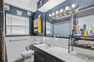 203 Yorkshire Ln, Victoria, TX 77904 - Photo 15