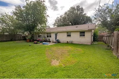 203 Yorkshire Lane, Victoria, TX 77904 - Photo 25