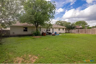 203 Yorkshire Lane, Victoria, TX 77904 - Photo 23