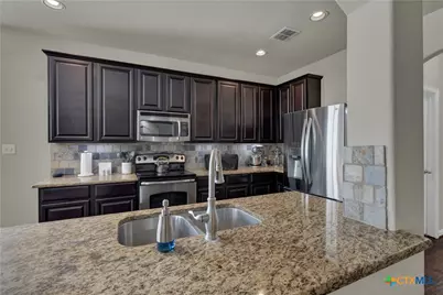 6333 Iris Run, New Braunfels, TX 78132 - Photo 17