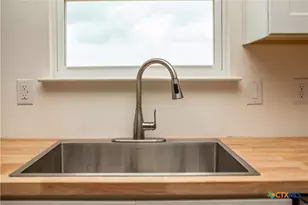 177 Powderhorn Ln, Port Lavaca, TX 77979 - Photo 15