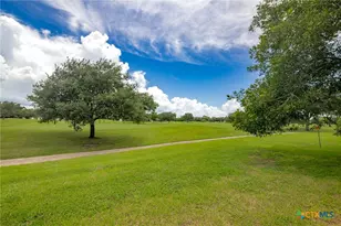 213 Tracy Ln, Victoria, TX 77904 - Photo 35