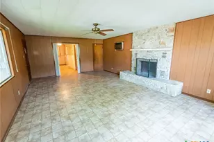 1229 Lone Star Dr, New Braunfels, TX 78130 - Photo 11