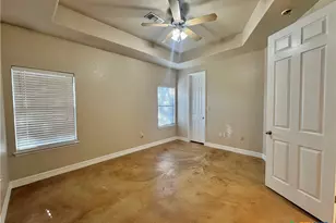 362 E Faust St, New Braunfels, TX 78130 - Photo 13