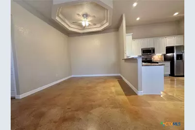 362 E Faust Street, New Braunfels, TX 78130 - Photo 11