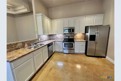 362 E Faust Street, New Braunfels, TX 78130 - Photo 7