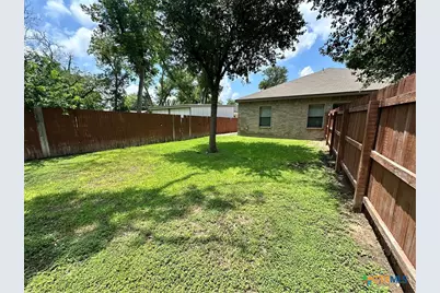 362 E Faust Street, New Braunfels, TX 78130 - Photo 21