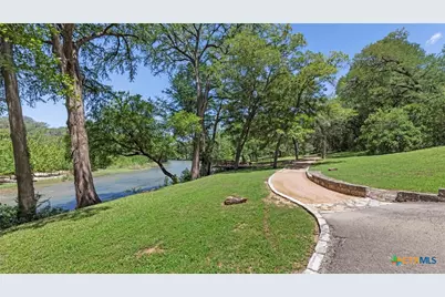 1724 Antigua Cove, New Braunfels, TX 78132 - Photo 13