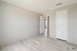 1287 County Road 402, Flatonia, TX 78941 - Photo 25