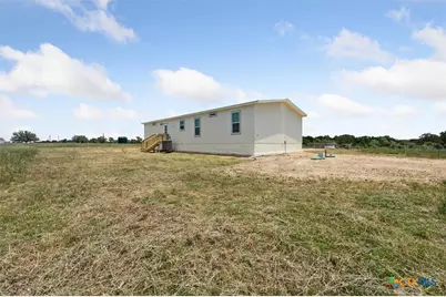 1287 County Road 402, Flatonia, TX 78941 - Photo 33