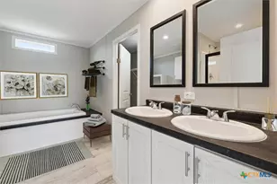 1287 County Road 402, Flatonia, TX 78941 - Photo 17