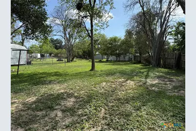 520 S Grant Avenue, New Braunfels, TX 78130 - Photo 5