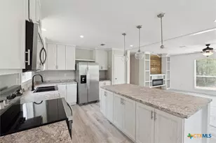 855 Roosevelt Rd, Luling, TX 78648 - Photo 13