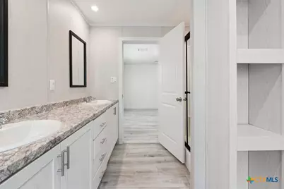 855 Roosevelt Road, Luling, TX 78648 - Photo 23