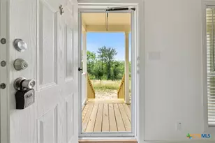 855 Roosevelt Rd, Luling, TX 78648 - Photo 5