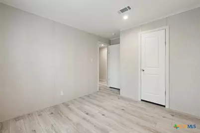 855 Roosevelt Road, Luling, TX 78648 - Photo 29