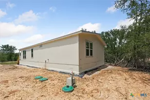 855 Roosevelt Rd, Luling, TX 78648 - Photo 33