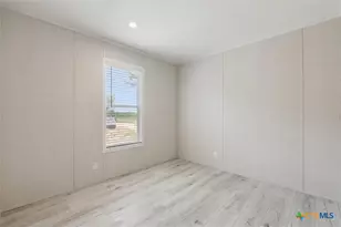 855 Roosevelt Rd, Luling, TX 78648 - Photo 25