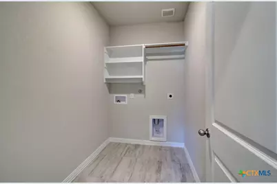 2674 Downsbury Road, New Braunfels, TX 78130 - Photo 17