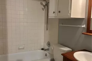 1051 Country Club Dr, Seguin, TX 78155 - Photo 7