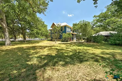 624 Saint Louis Street, Gonzales, TX 78629 - Photo 33