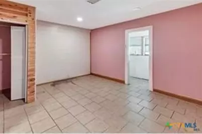 116 N Ben Wilson Street, Victoria, TX 77901 - Photo 29