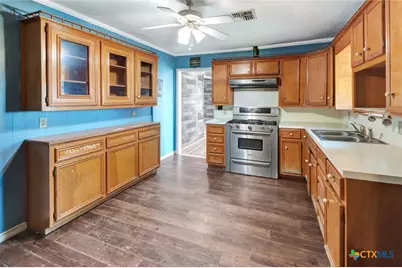 116 N Ben Wilson Street, Victoria, TX 77901 - Photo 21