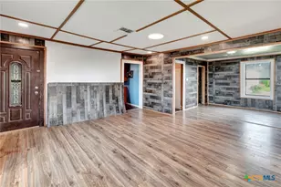 116 N Ben Wilson St, Victoria, TX 77901 - Photo 13