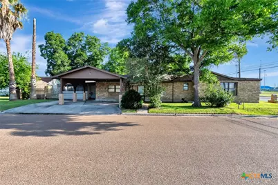 116 N Ben Wilson Street, Victoria, TX 77901 - Photo 1