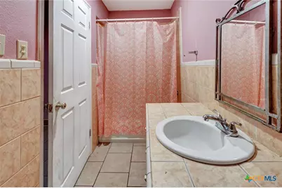 116 N Ben Wilson Street, Victoria, TX 77901 - Photo 33