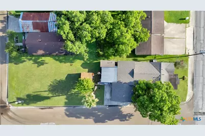 116 N Ben Wilson Street, Victoria, TX 77901 - Photo 7