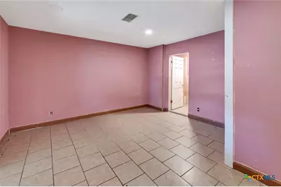 116 N Ben Wilson Street, Victoria, TX 77901 - Photo 31