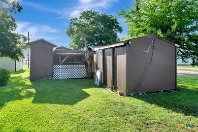 116 N Ben Wilson Street, Victoria, TX 77901 - Photo 39