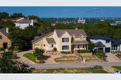 758 Mission Heights, New Braunfels, TX 78130 - Photo 3